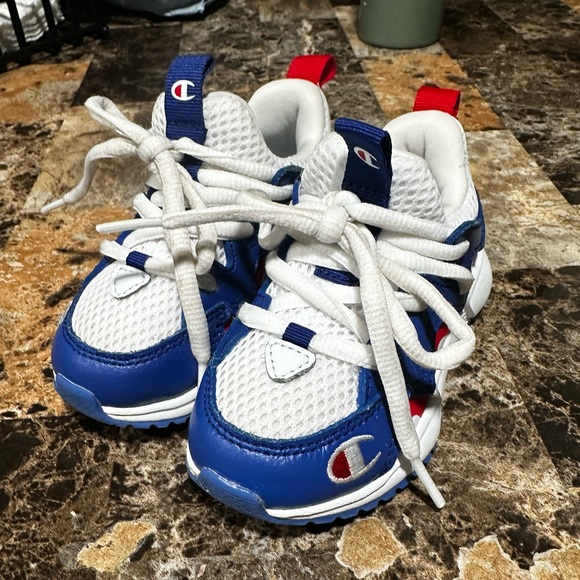 Toddler shoes - Picture 2 of 3